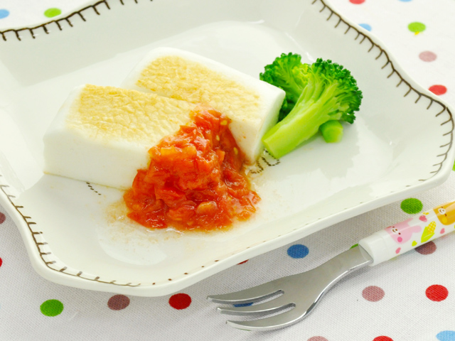 ふわふわはんぺんソテー 野菜のソース(ミニトマト)