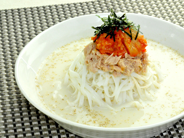 糖質0g麺のコングクス風 【糖質:13.8g】